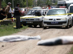 Kıskanç kocadan kanlı infaz