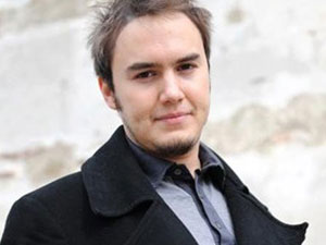 Ünlü sanatçı eylemci ünlüleri şok etti