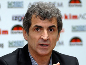 Göztepe'nin yeni teknik direktörü belli oldu