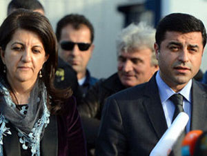 BDP heyeti İmralı Adası'na gitti!