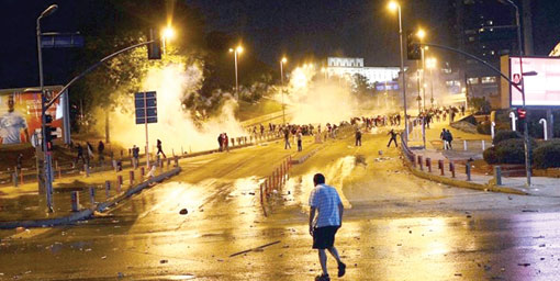 Hopa İlçe emniyetine saldırı!