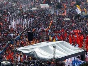 Taksim hınca hınç doldu!