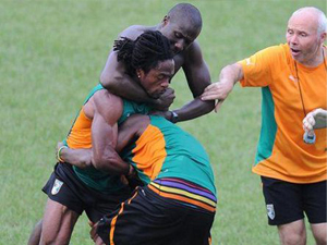 Zokora ve Bamba'lı idman karıştı