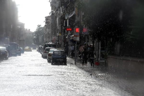 15 dakika yağdı bakın ne hal oldu!