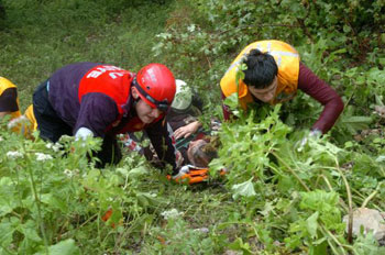 Uçurumda can pazarı 1 ölü!