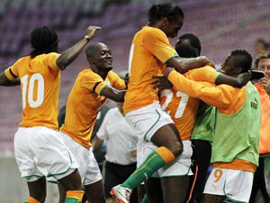 Zokora ve Bamba maçı çevirdi