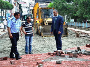 Of'ta peyzaj çalışmaları devam ediyor