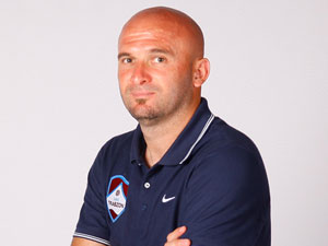 Emrullah hangi kulübe imza attı?