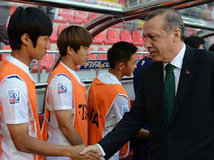 U20 Dünya Kupası'nda ilk düdük çalındı