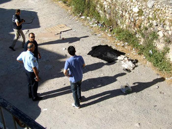 Otoparktan düştü öldü!