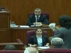 Mecliste rüşvet skandalı!