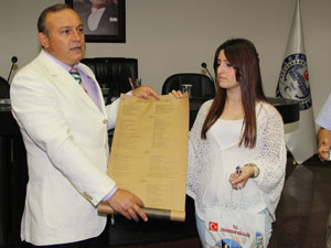 Trabzon'da başarılı öğrenciler ödüllendirildi