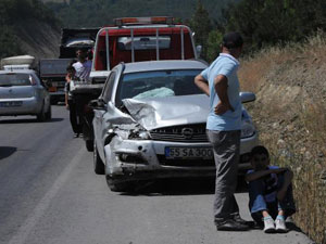 4 ayrı kazada ölü ve yaralılar var