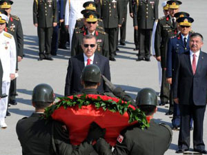 4 Komutan Değişiyor!