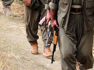 PKK'lılar Değil Telsizler Gitmiş!