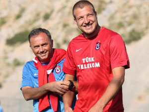 Batuhan Hami'ye emanet!