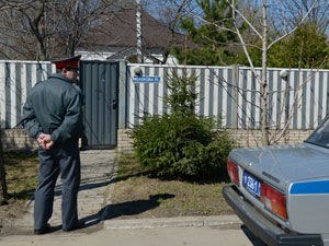 Türk vatandaşı gözünden bıçaklandı