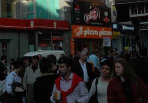 Teknoplay Cafe açıldı