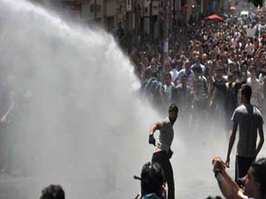 Taksim'de polis müdahalesi