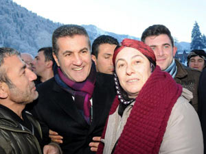 Sarıgül yayla yayla geziyor!