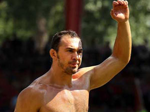 Kırkpınar'da altın kemer sahibini buldu