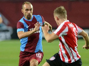 Adrian kaldığı yerden