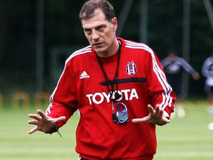 Bilic az kalsın bırakıyordu!