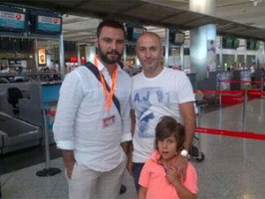 Ünlü türkücü Umre'ye gitti