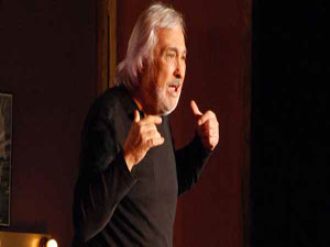 Müjdat Gezen yine sahnede