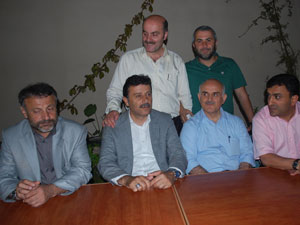 Bıyıkılıoğlu,esnaflarla buluştu