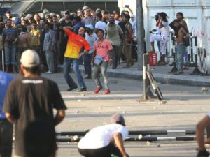 Mısır'da sular durulmuyor