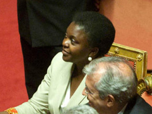 Bakan'a muzlu saldırı!