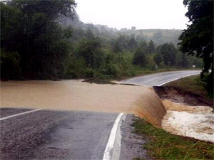 Sinop'u sel ve heyelan vurdu!