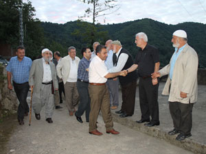Sürmene Kahramanlar Köyünde Toplu İftar