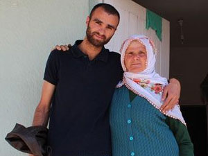 Tam 25 yıldır çocuğunu arıyor!