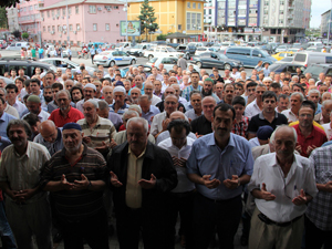 Rize'de Mısır için gıyabi cenaze namazı