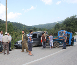 Patpat kamyona çarptı: 1 yaralı