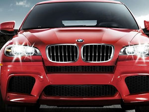 Ünlü isimlere lüks otomobil şoku