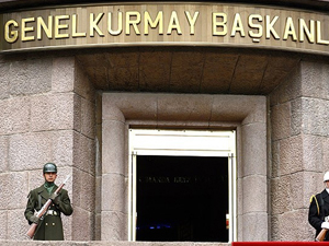 Hava Kuvvetleri'nde istifa