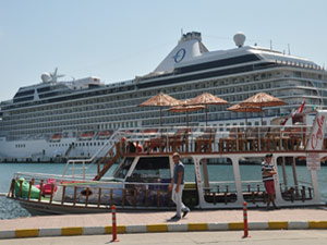 Dünyanın en lüks gemisi Karadeniz'de!