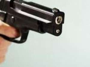 Kuru sıkı tabanca ile şantiye bastı