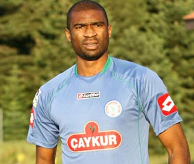 Rizespor'a Kweuke'den iyi haber!