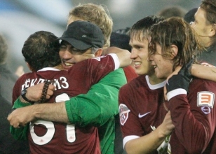 Gökdeniz'li Kazan, Randers'a acımadı