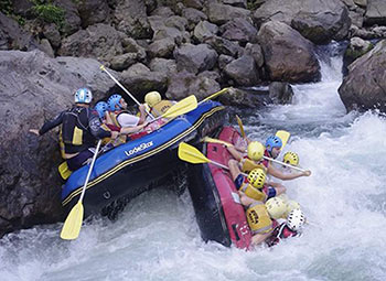 Tatilcilerin rafting heyecanı!