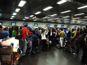 Havaalanında saatler geçirmeye son