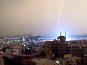 Yolcu treninde yıldırım dehşeti