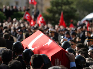 Şehit babası canına kıymak istedi