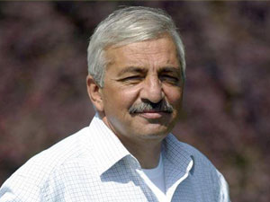 Fanatik Mehmet Tan’a tam bir sayfasını ayırdı