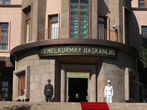 3 bin kişilik gruba müdahale edildi