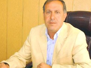 BDP'li Belediye Başkanını dövdüler